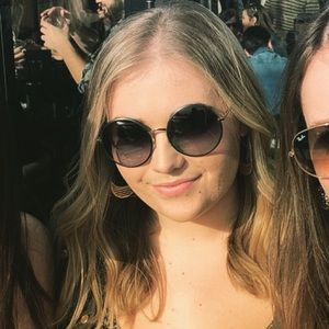 Meet your Posher, Erin